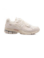 SNEAKERS 2002